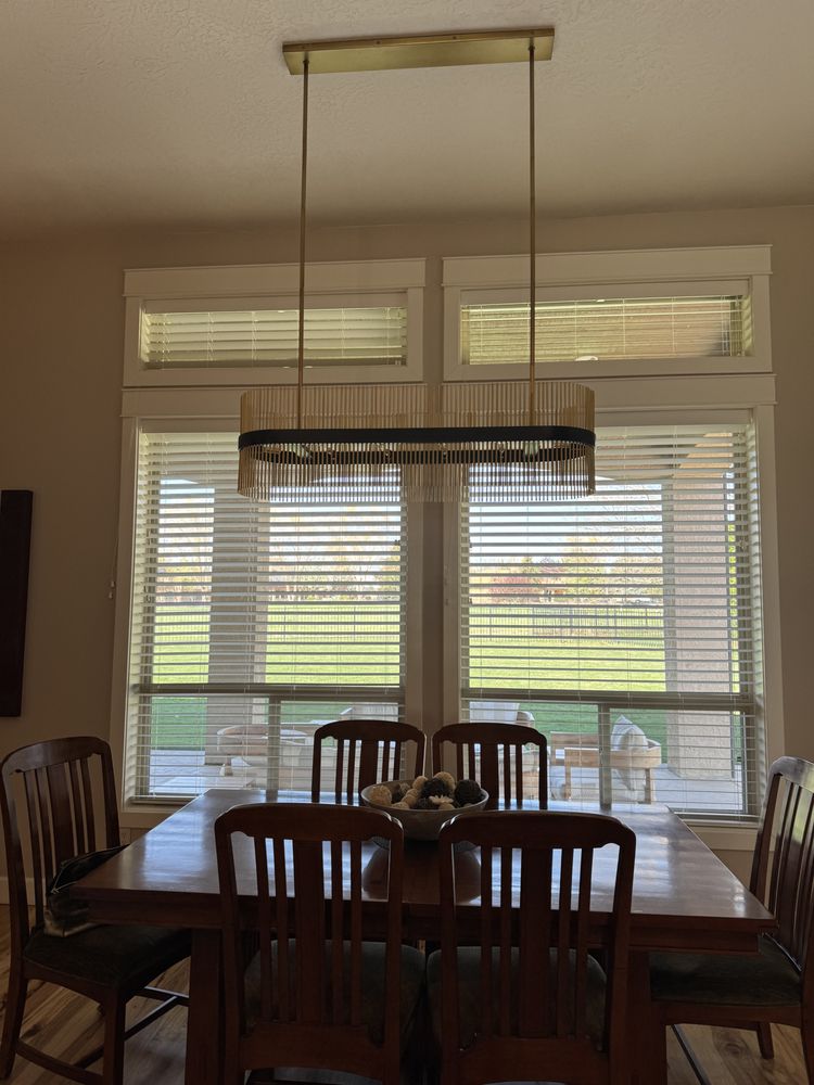 Linear chandelier installation